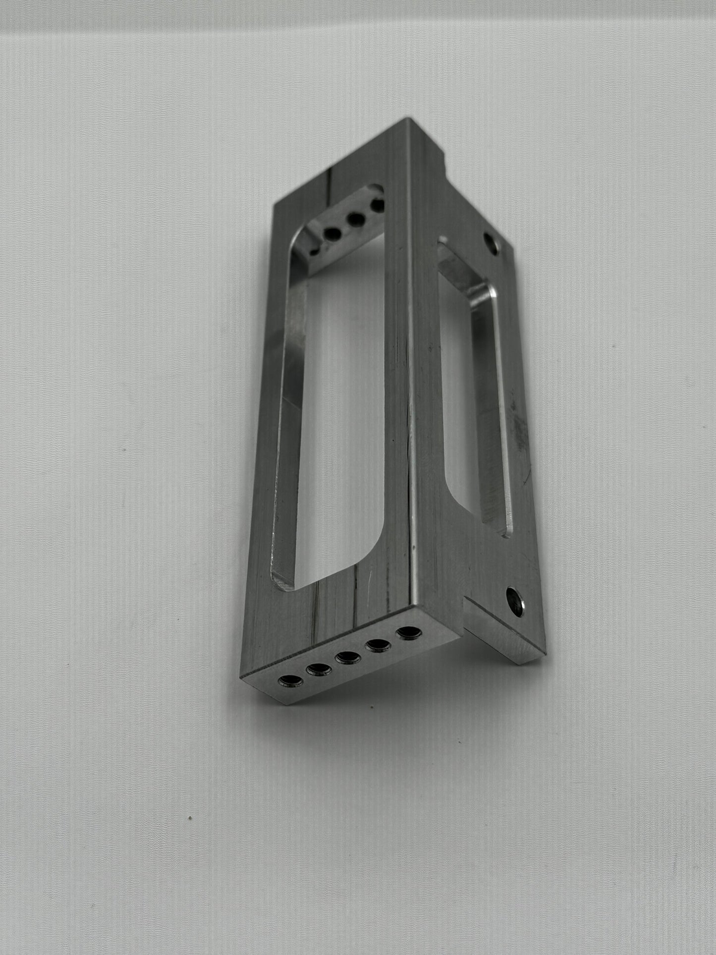 Rear Body Mount Hinge